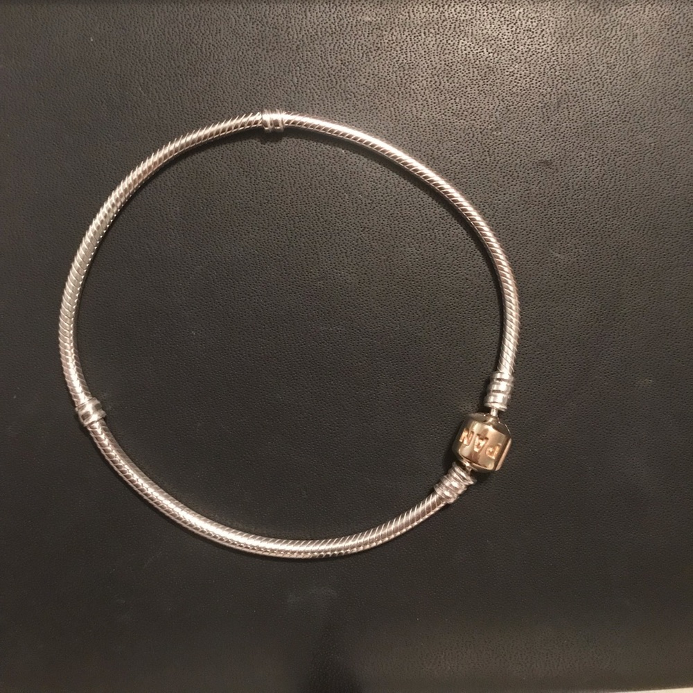 Pandora bracket with 14k gold clasp